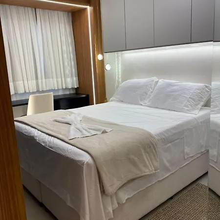 Class Meireles Hotel